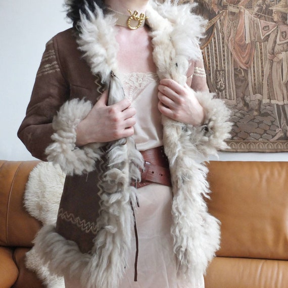 Vintage 70s Afghan Coat ~ Embroidered Sheepskin Fu