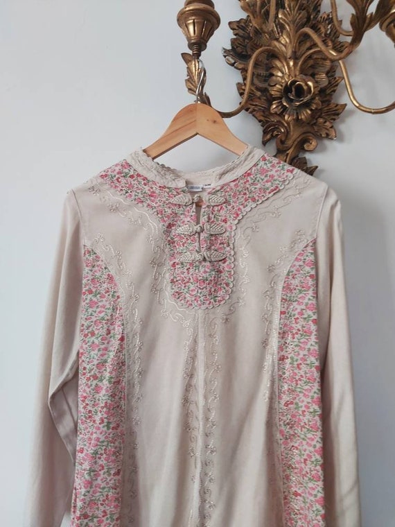 Vintage Embroidered Blouse Made in 
