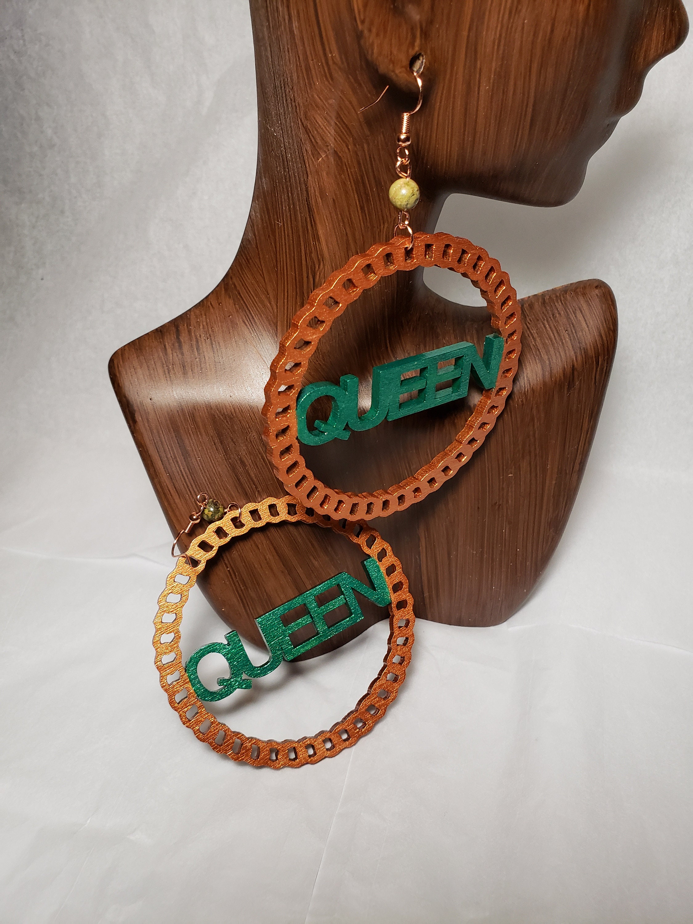 Queen Hoop Earrings