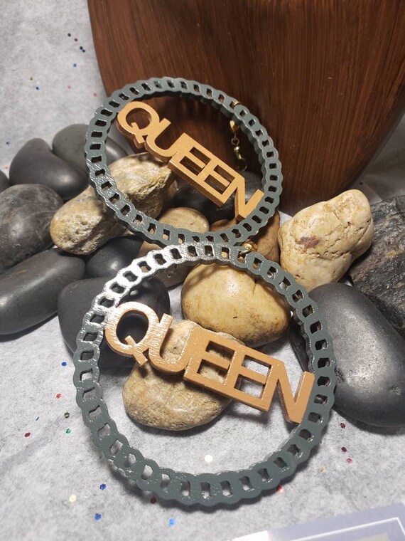 Hand painted Queen Earrings: pavement gray and caramel