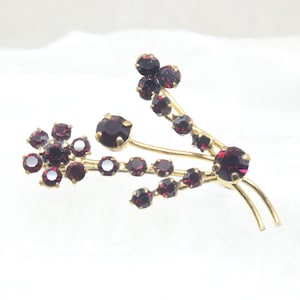 Vintage Garnet Glass Gold Tone Floral Spray Brooch Pin