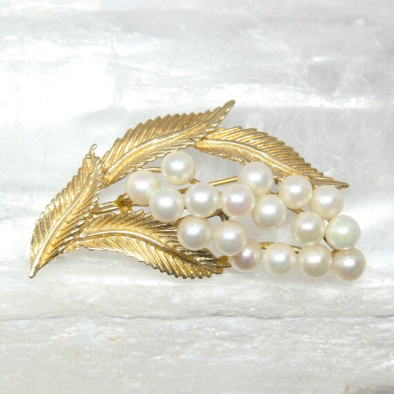 Genuine on sale pearl brooch