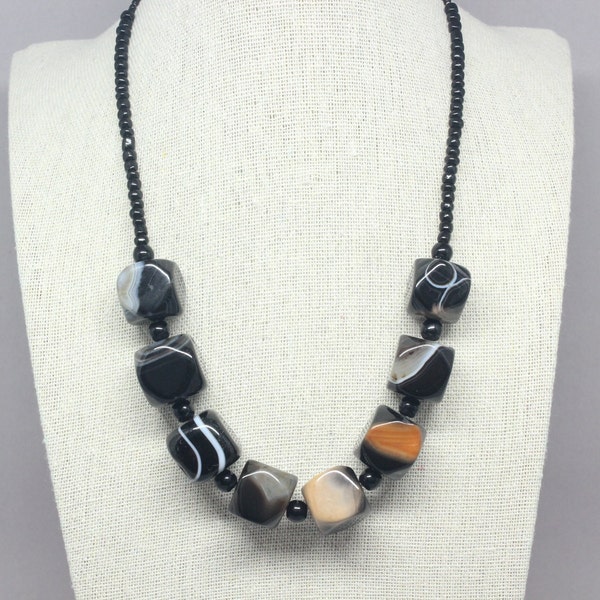 Vintage Chunky Baded Black Agate Bead Necklace