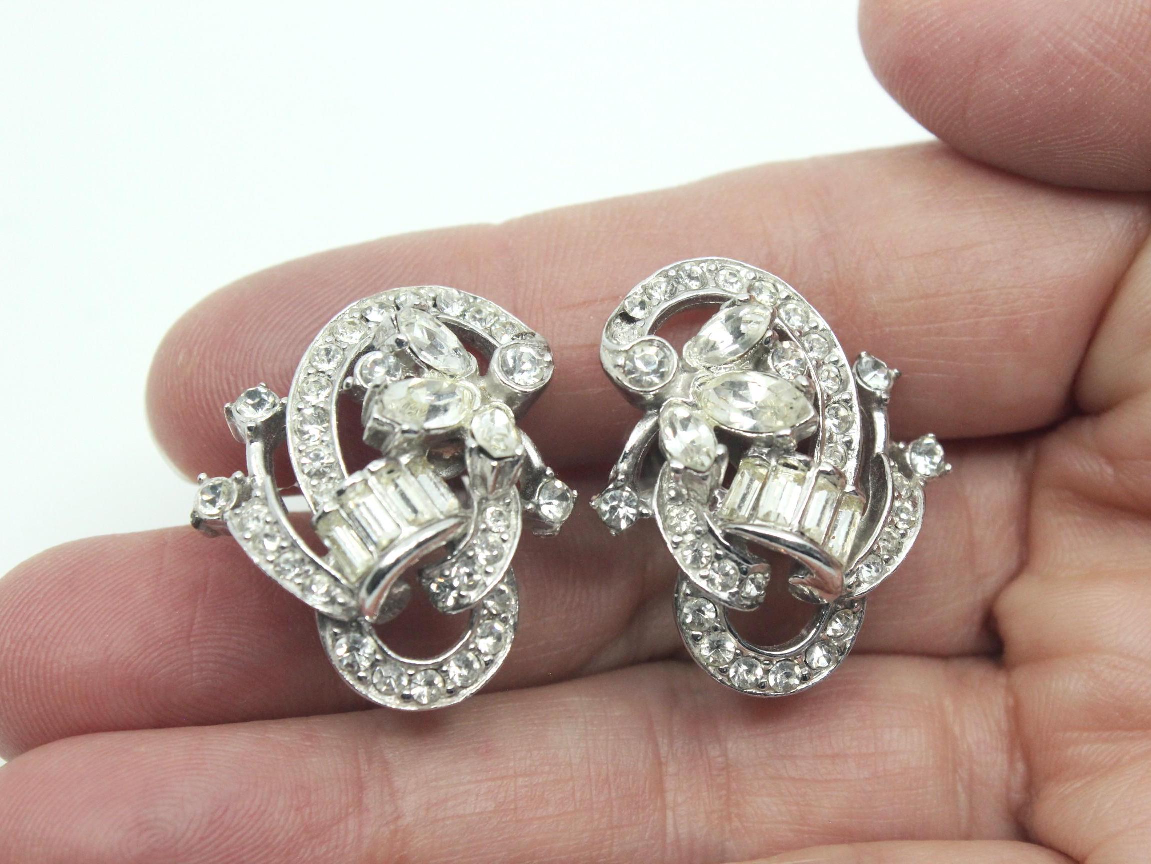 Vintage 1953 Hollycraft Clear Rhinestone Silver Tone Screw