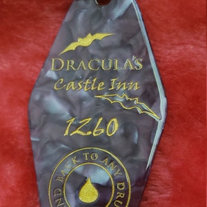 Dracula&#39;s Castle Inn Keychain