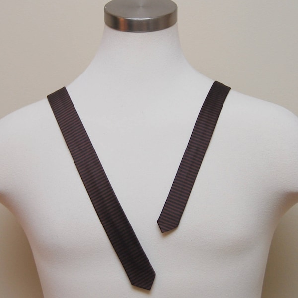 Vintage 1960s mens brown and black horizontal stripe super skinny necktie