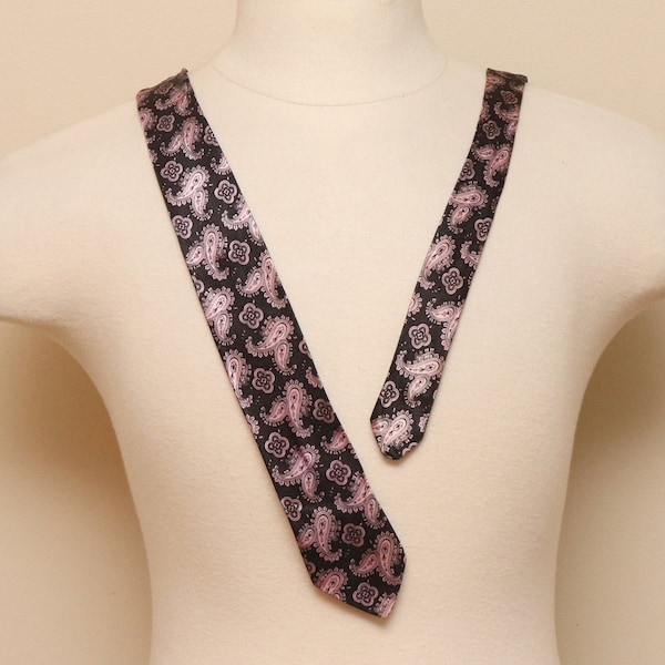 Vintage 1950-60s black and pink paisley skinny necktie