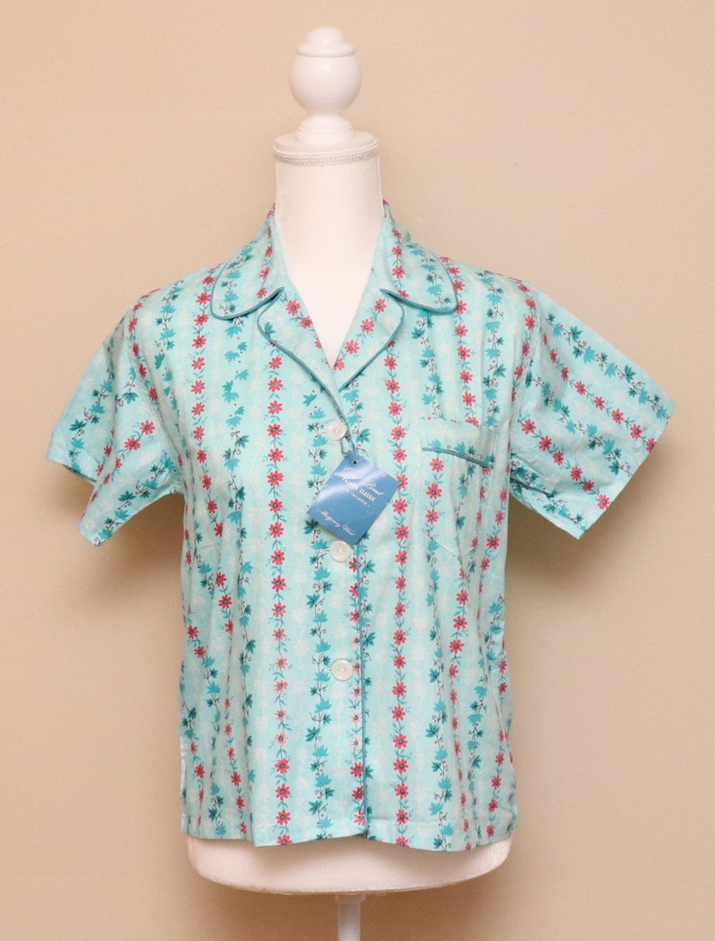 NOS vintage womens blue floral stripe cotton pajama set Carol Brent