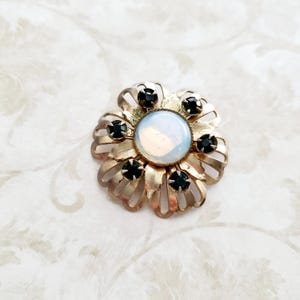 1940s Vintage, Cabochon and Rhinestone Brooch Pin in Gold