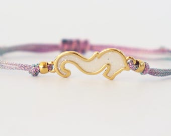 Summer Seaside Bracelet – 24K Gold-Plated Seahorse Charm with Sparkling Glass Resin