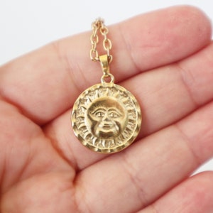 Cresent moon and sun pendant necklace, Celestial necklace, sun and moon necklace,spiritual necklace, gift for her ,cute simple necklace