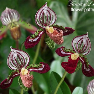 Wzór na szydełkową orchideę w kształcie pantofelka: cyfrowy samouczek aranżacji, bukietów, aplikacji i dekoracji