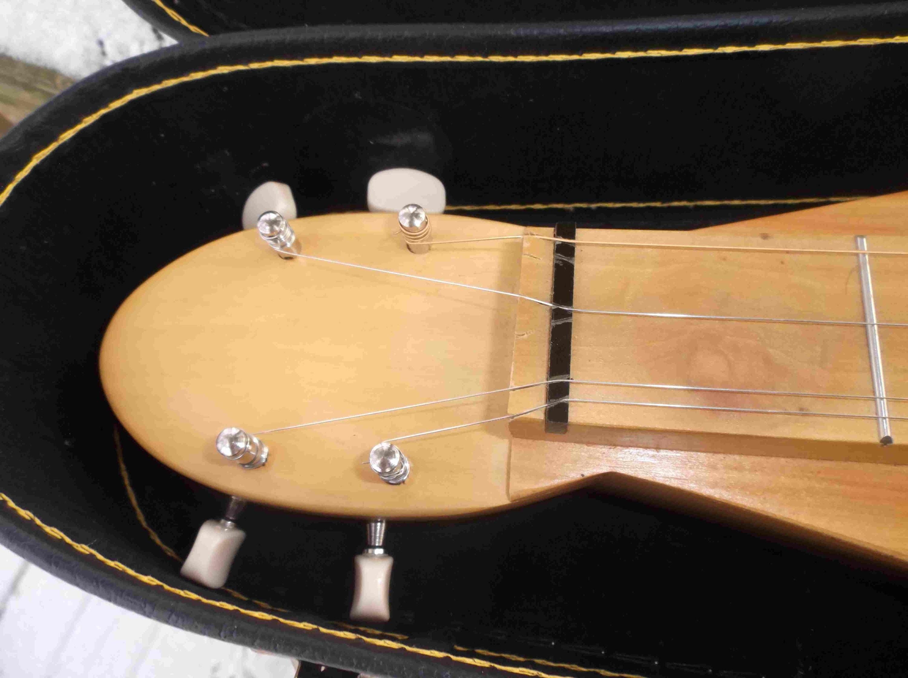 Dulcimer Factory With Case 1995 Serial Number DF1 Short VSL 22 Inch ...