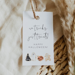 No Tricks Just Treats, Halloween Gift Tag, Printable Halloween Treat Tag, Editable Halloween Tag, Trick Or Treat Tag, DIY Halloween Gift Tag