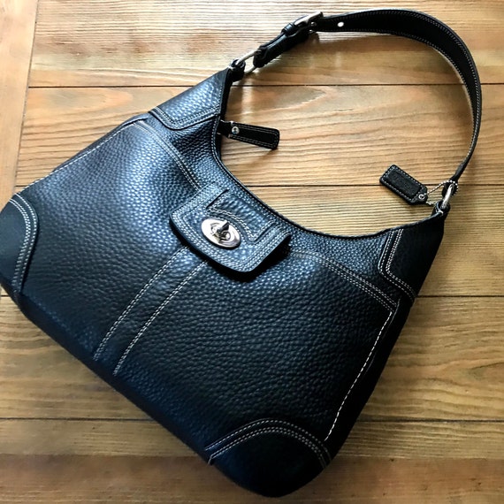 PEBBLEVintage Leather Pebble Coach bag, Authentic