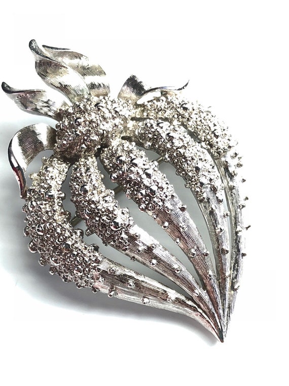 Monet Brooch, Silver Strawberry, Riveted Strawberr