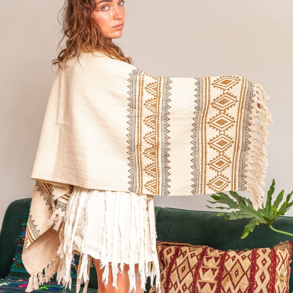 Anna-Kaci Women's Bohemian Tribal Patterned Shawl with Fringe Detail