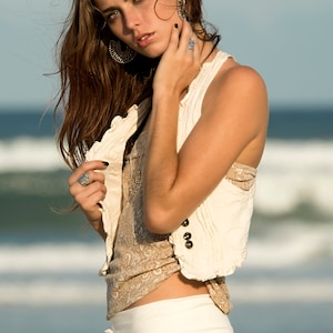 Gilet de pirate en lin, gilet femme en lin, débardeur court, vêtements en lin, gilet bohème en lin, Psy Trance Goa, vêtements bohèmes, gilet hippie en lin