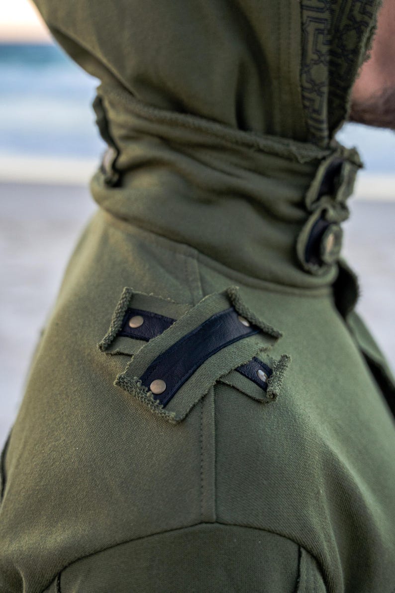 Grüne Herrenjacke mit Kapuze, Cyberpunk-Jacke, Festivalkleidung, Steampunk-Jacke, Piraten-Kapuzenjacke für Herren, Burning-Man-Jacke, Goa Bild 5