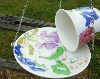 Upcycled flor hecha a mano Tea Cup Bird Feeder