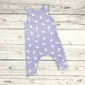 Unicorno viola Harem salopette pagliaccetto - Toddler Romper - pagliaccetto del bambino - Baby Dungerees - bambino salopette - unicorno bambino vestiti