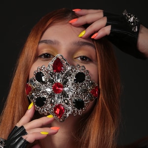 Crystal Mouth Mask Silver red Black Rave Face mask Festival Burning Man Facemask Face Piece Halloween Steampunk Goth Half Rider  Festival