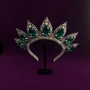 Silver Emerald Crown Bridal Swarovski crystals Green Tiara Wedding Dolce Headband Headpiece emerald wedding band bridesmaid gift Girlfriend image 6