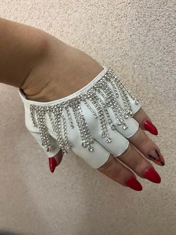 Guanti Senza Dita Con Strass E Catena – Accessori Sposa E Festa – CASDRE – Scintillanti