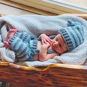 Crochet Pattern Newborn Knot Hat & Pants with Suspenders