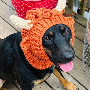 Crochet Pattern Highland Cow Dog Snood Cowl, Hairy Coos Hat, Fluffy Cow Pattern