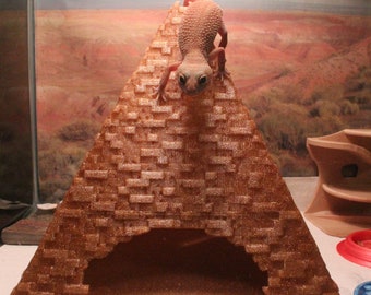 Stroodies Great Pyramid Hide for Leopard Geckos