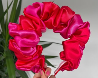 Fuchsia Pink und Rot Scrunchie Krone Seide Satin Twist gerüscht Haarband Stirnband Scrunch Rüschen helle UK Hochzeit Rassen