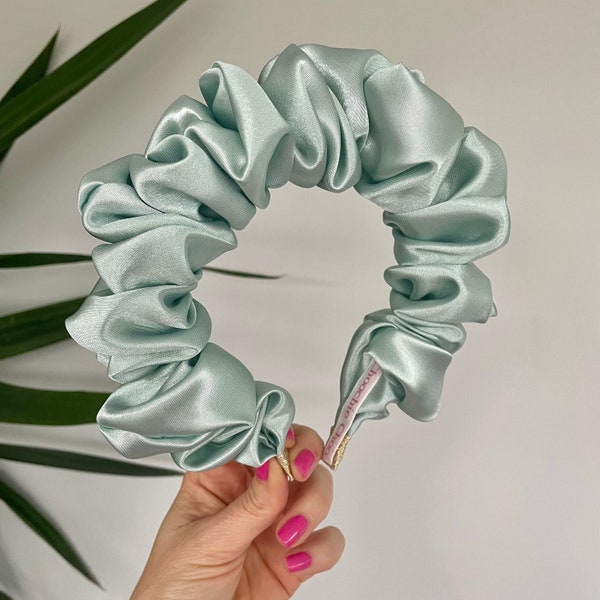 Mint Salbei Grün Seide Satin Scrunchie Krone Haarband Stirnband Rouched Alice UK Hochzeit Braut Scrunchied Rüschen