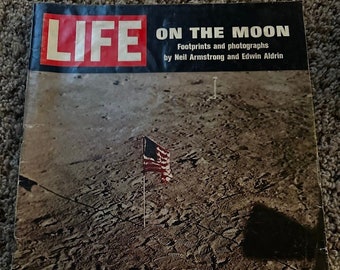 Life Magazine August 8 1969 On The Moon Neil Armstrong and Edwin Aldrin