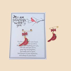 Épinglette du cardinal avec carte, cadeau du souvenir, cadeau de condoléances, perte d'un être cher, à la mémoire d'un être cher