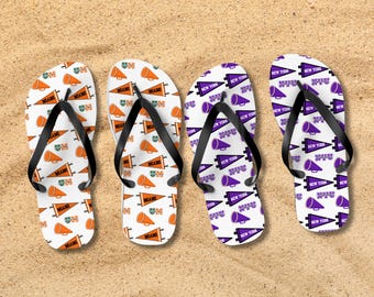 Custom University College Flip Flops, Personalized School Name & Colors Flip-Flop Unisex Summer Sandals, Pennant Flag Graduation Gift Ideas
