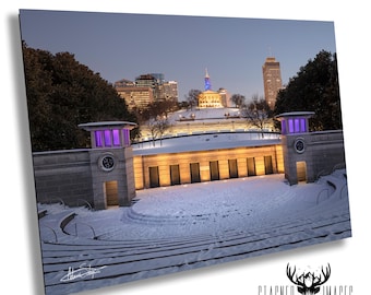 Snowy Tennessee State Capitol: Nashville Bicentennial Park