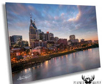 Zachód słońca w Music City 2020: odbitki fotograficzne z panoramą Nashville w Tennessee
