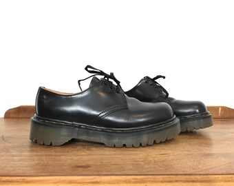 dr martens mary janes size 7