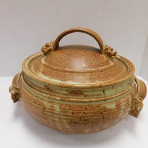 Handmade Stoneware Casserole Wheel Thrown Studio Pottery JC430