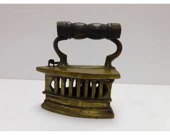 Vtg Small Brass Charcoal Iron Press W/ Wooden Handle DW813