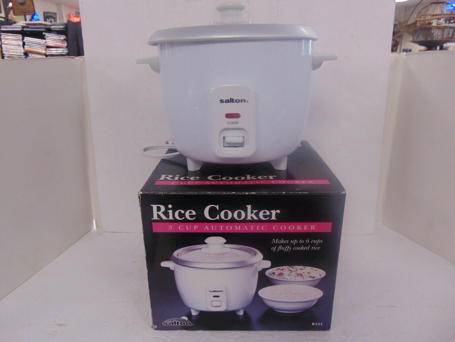 Salton 6 Cup Automatic Rice Cooker ,Black