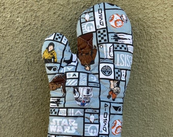 Mini Mitt made with Star Wars comic fabric kitchen decor