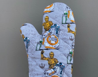 Oven mitt made with droid fabric