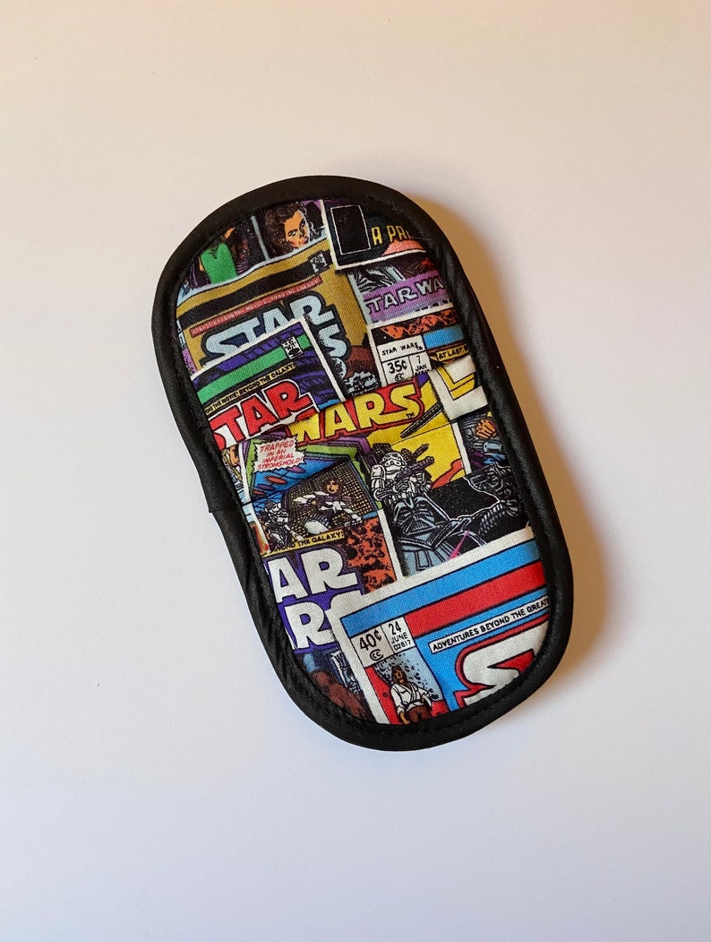 Mini Mitt made with Star Wars comic fabric kitchen decor