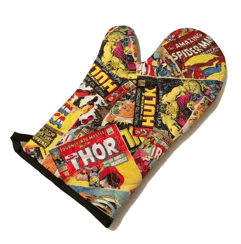 Oven mitt made with Marvel Comic fabric, kitchen decor, one mitt