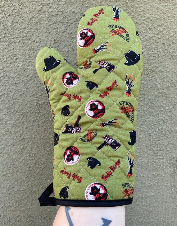 Oven Mitt Made With Nightmare Fabric, Kitchen Decor 