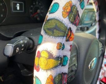 Sexy cacti steering wheel cover