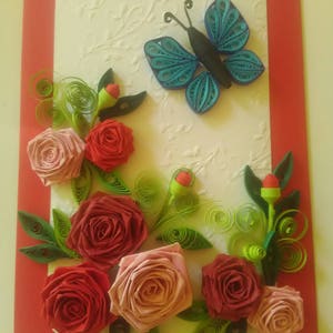 Carte de voeux quilling, carte d'anniversaire, carte de fête des mères, carte de Saint-Valentin, carte quilling, roses piquantes, carte de félicitations, papillon