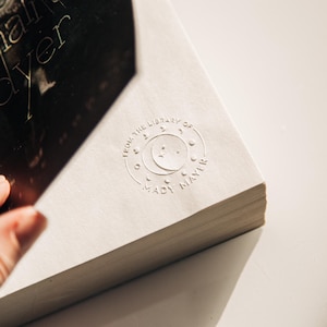 Timbro per libri - Timbro per biblioteca personalizzato - Astronomia e astrologia - Timbro con luna e stelle